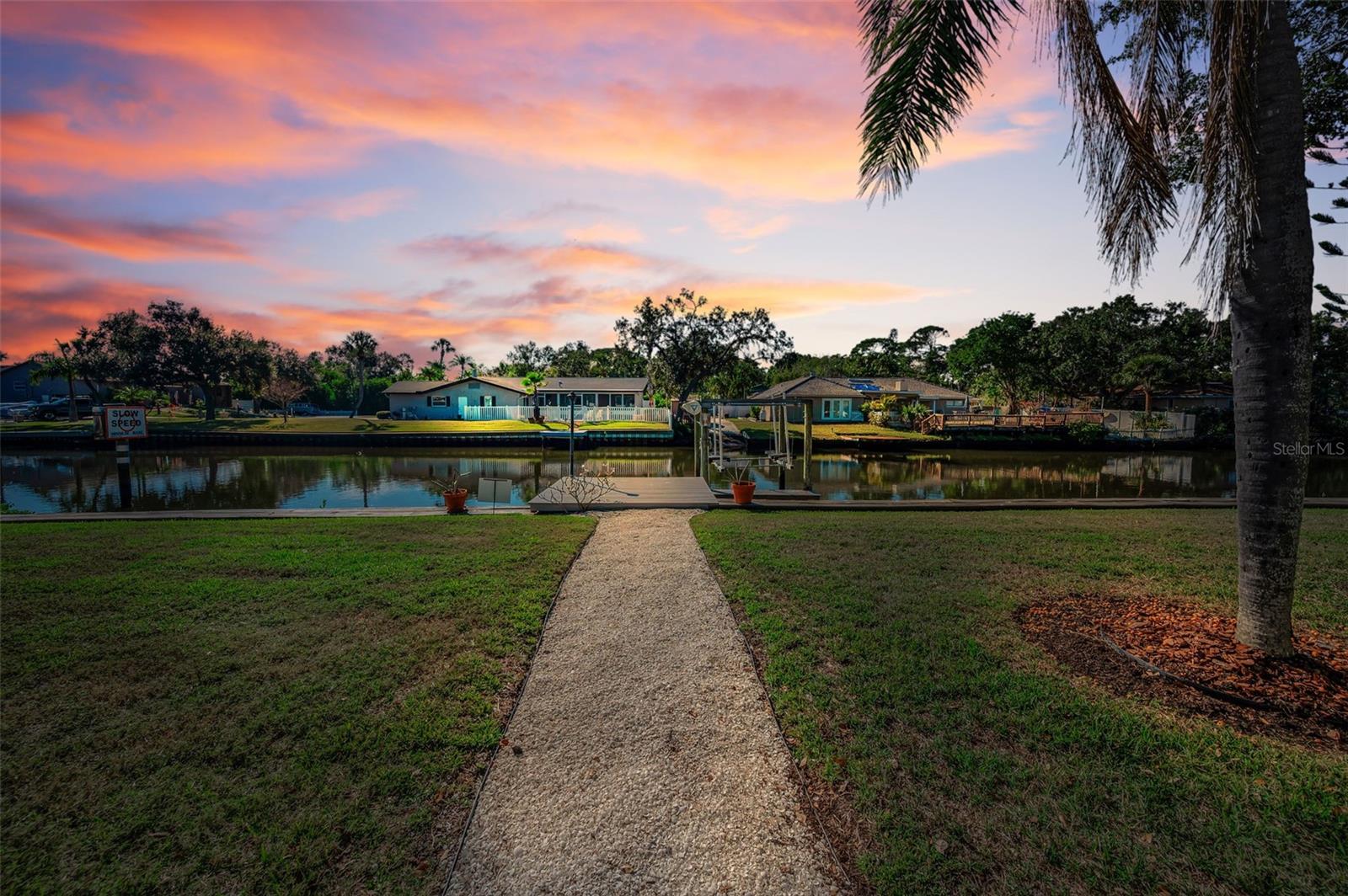 SHARON OAKS - Residential