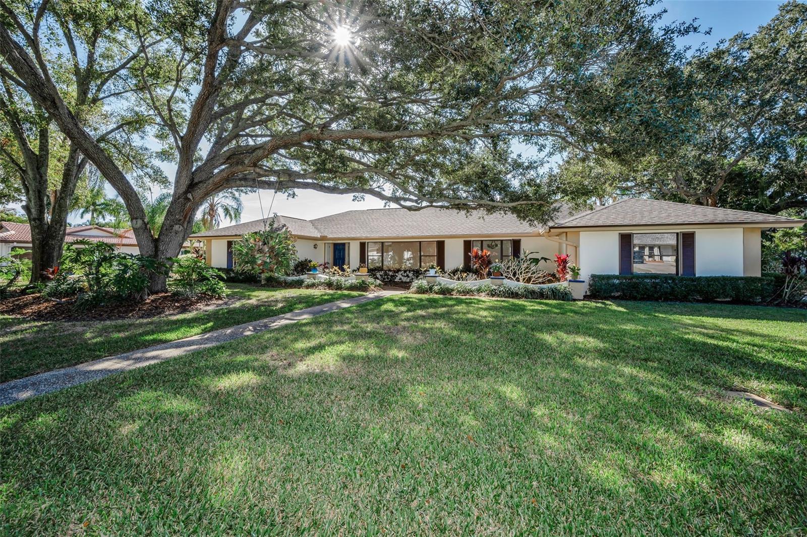 SHARON OAKS - Residential