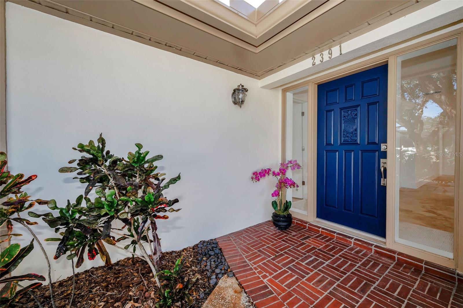 SHARON OAKS - Residential