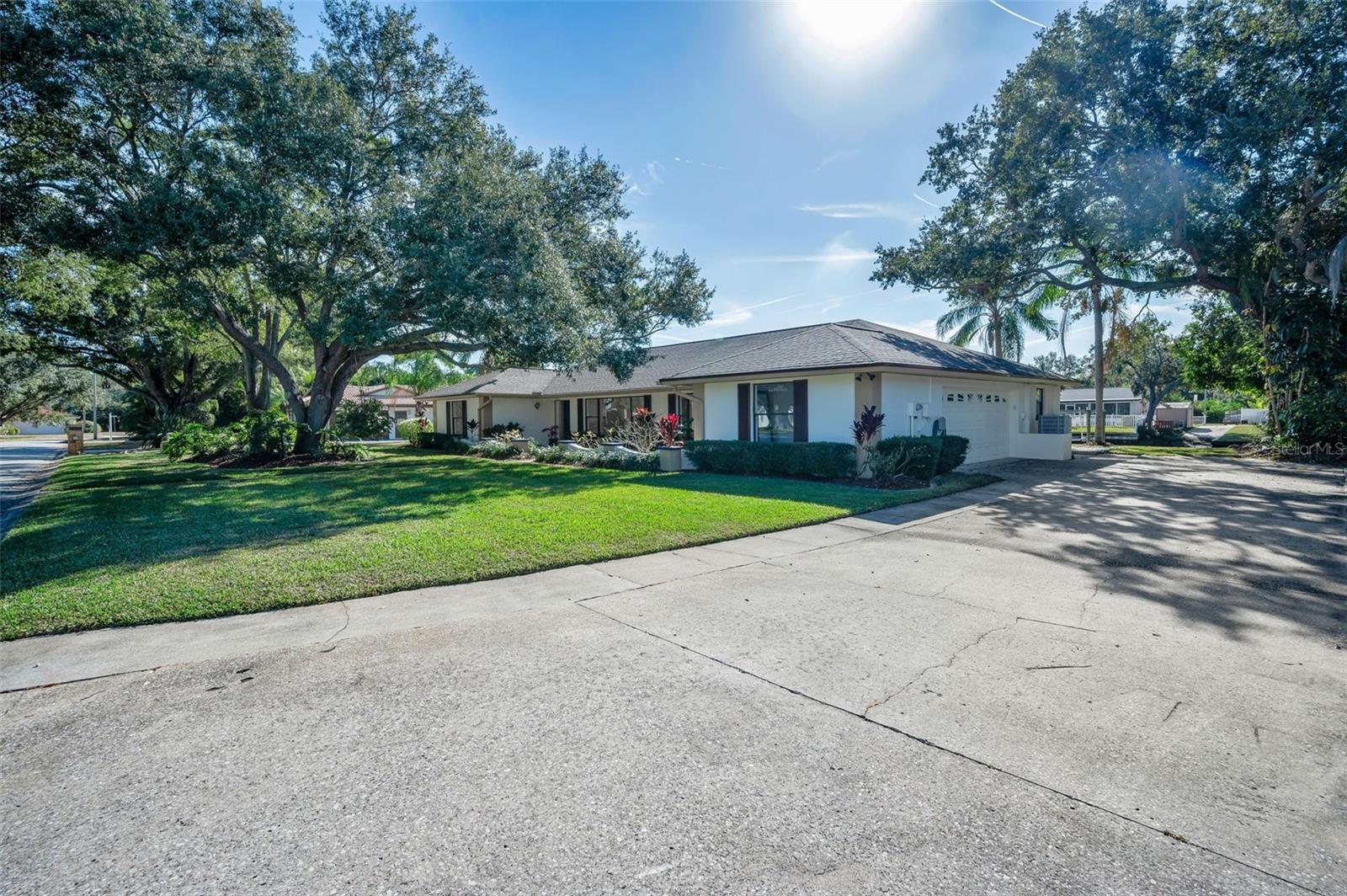 SHARON OAKS - Residential