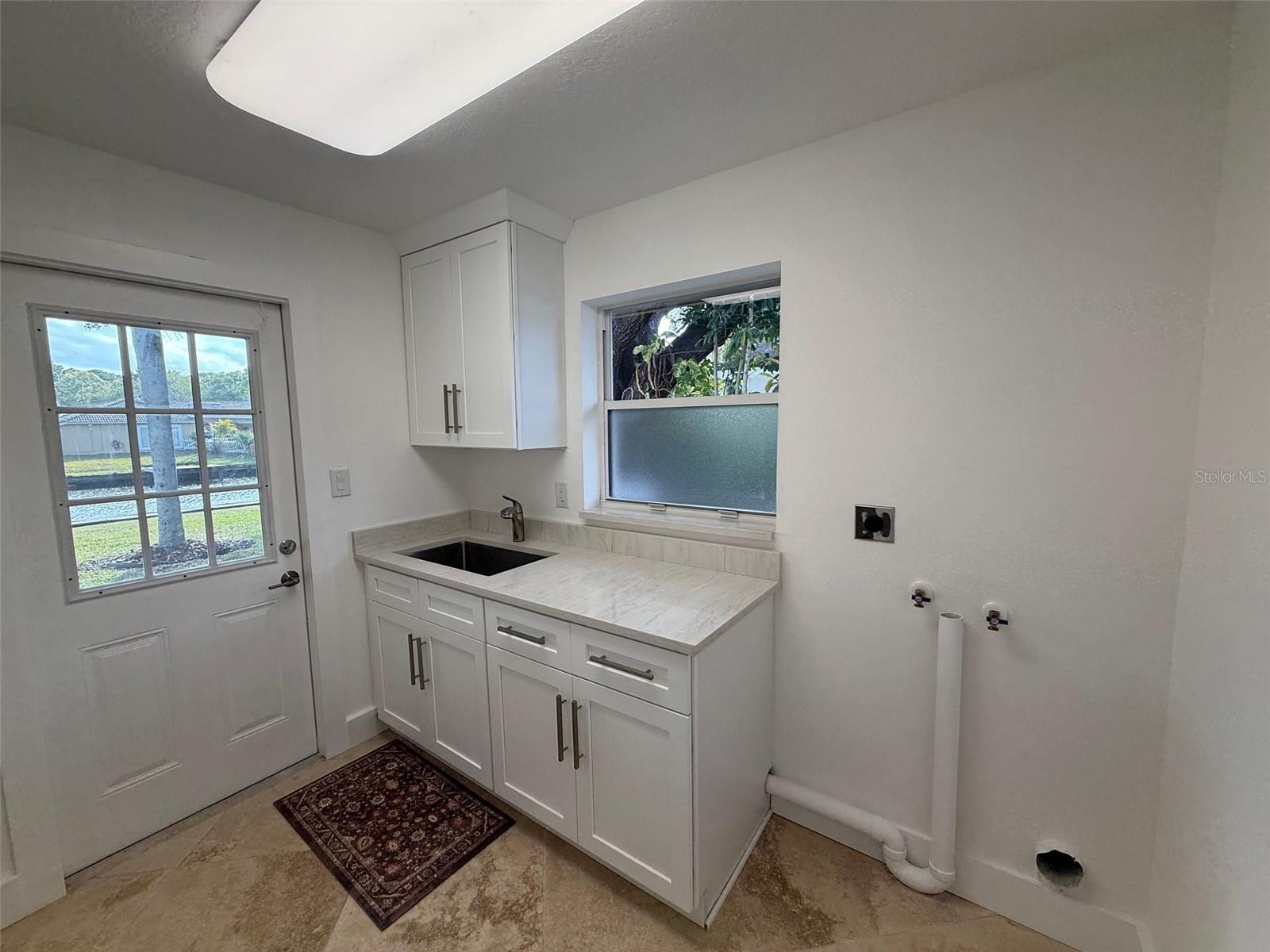 SHARON OAKS - Residential