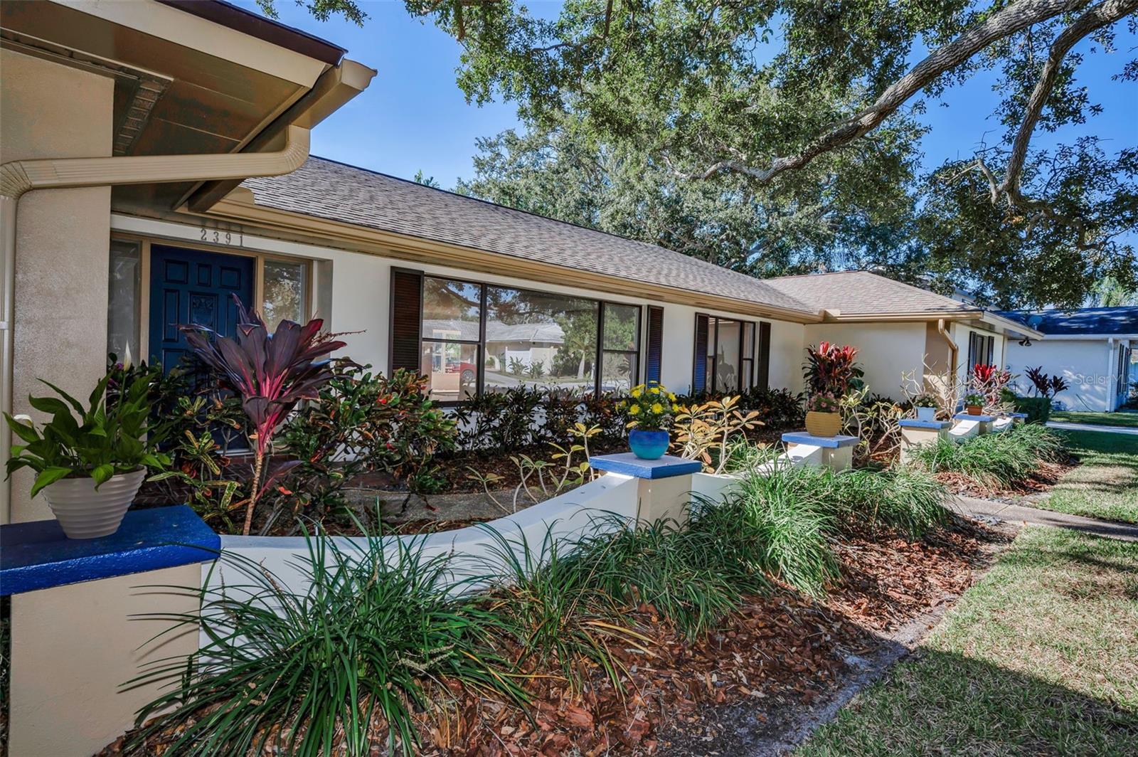 SHARON OAKS - Residential