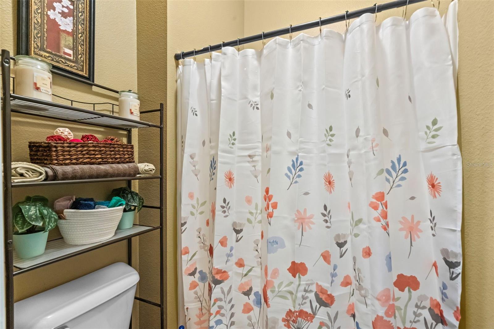 MABEL LOOP RIDGE SUB - Residential