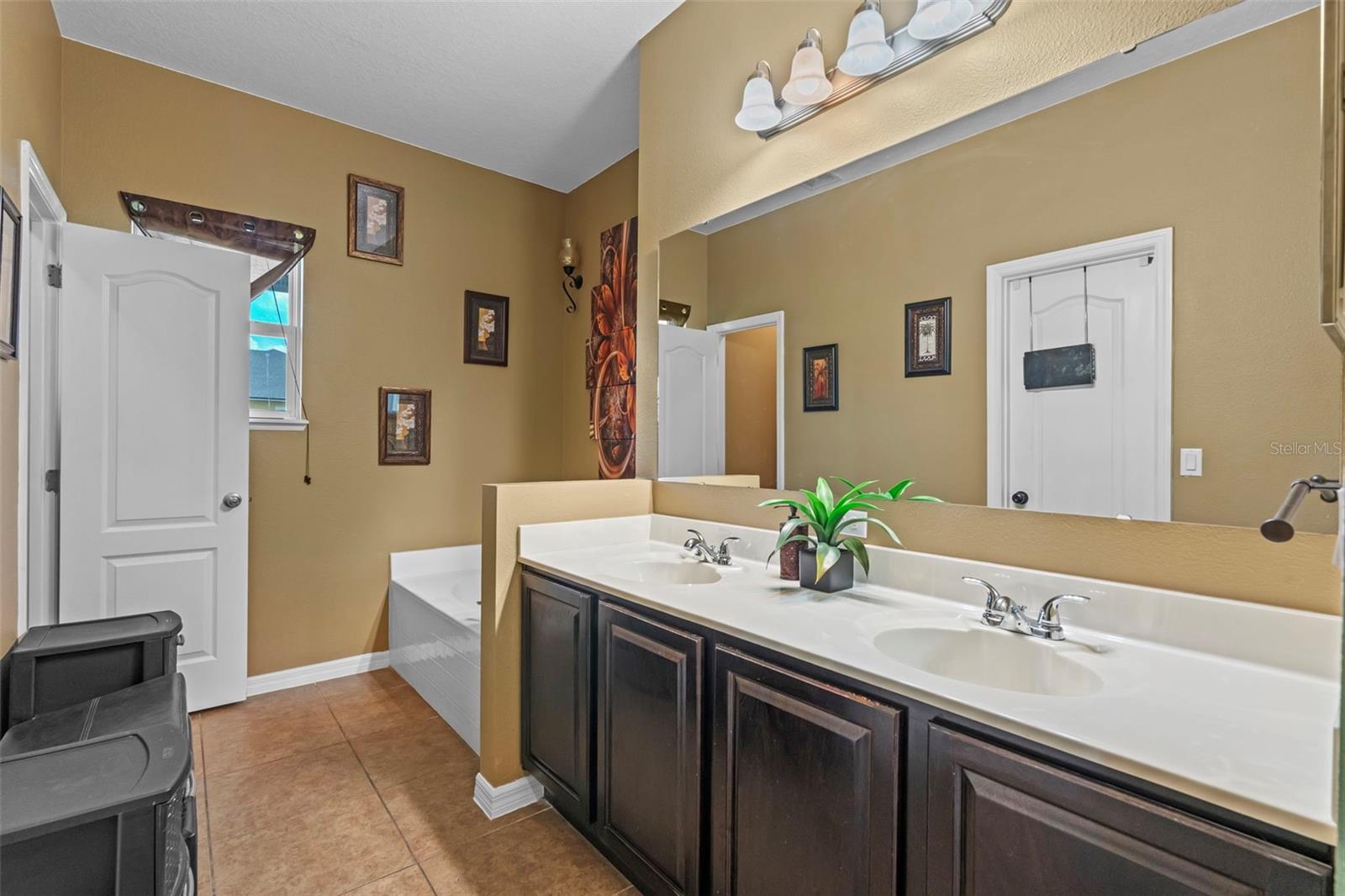 MABEL LOOP RIDGE SUB - Residential