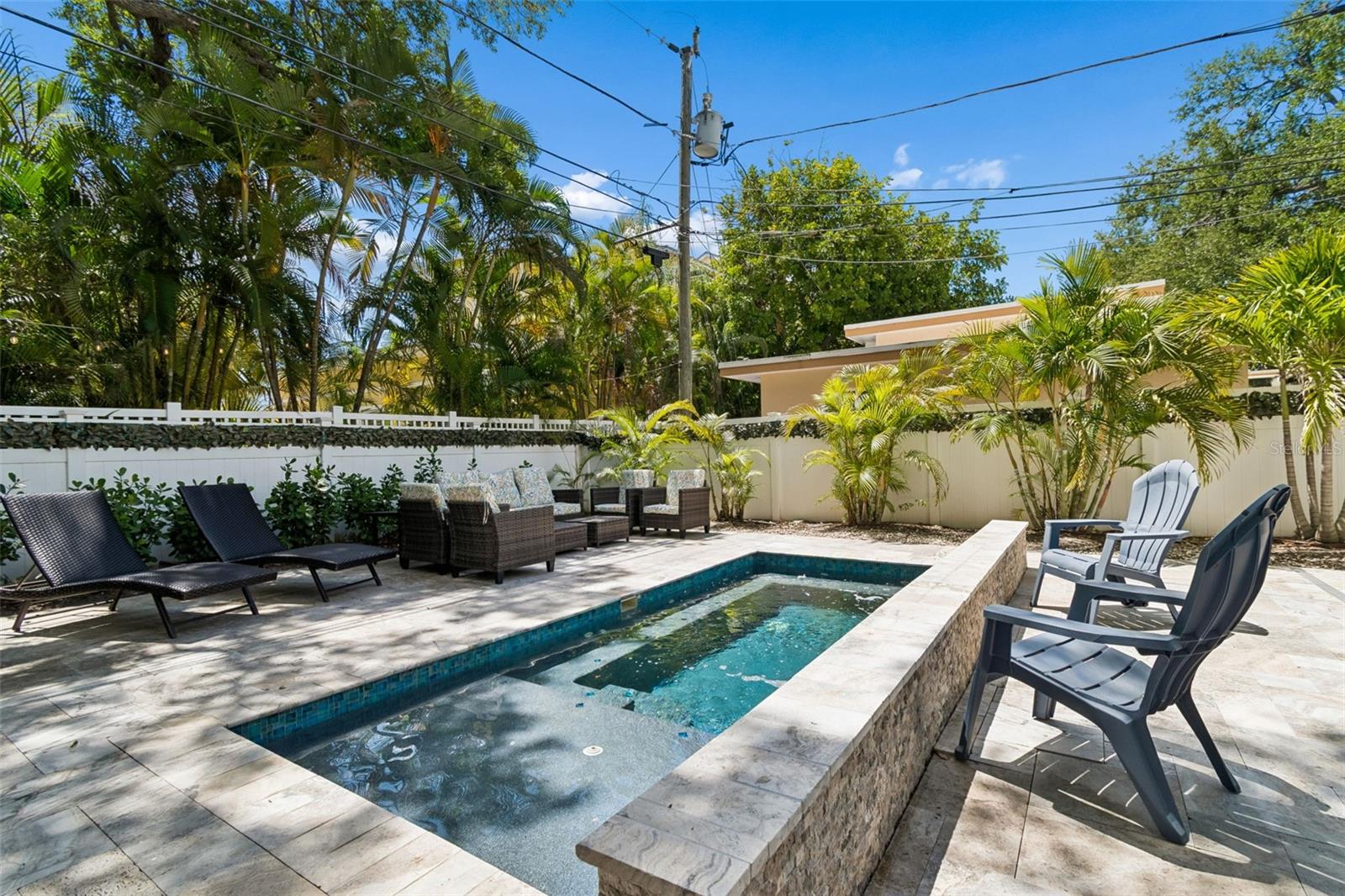 VILLA PARK ESTATES - Residential