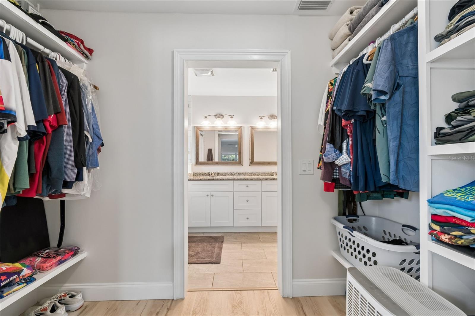 VILLA PARK ESTATES - Residential