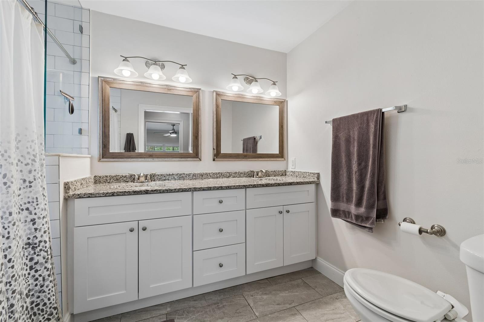 VILLA PARK ESTATES - Residential