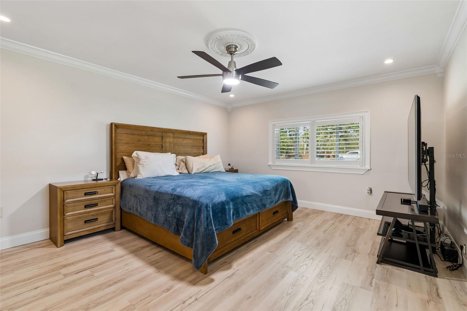 VILLA PARK ESTATES - Residential