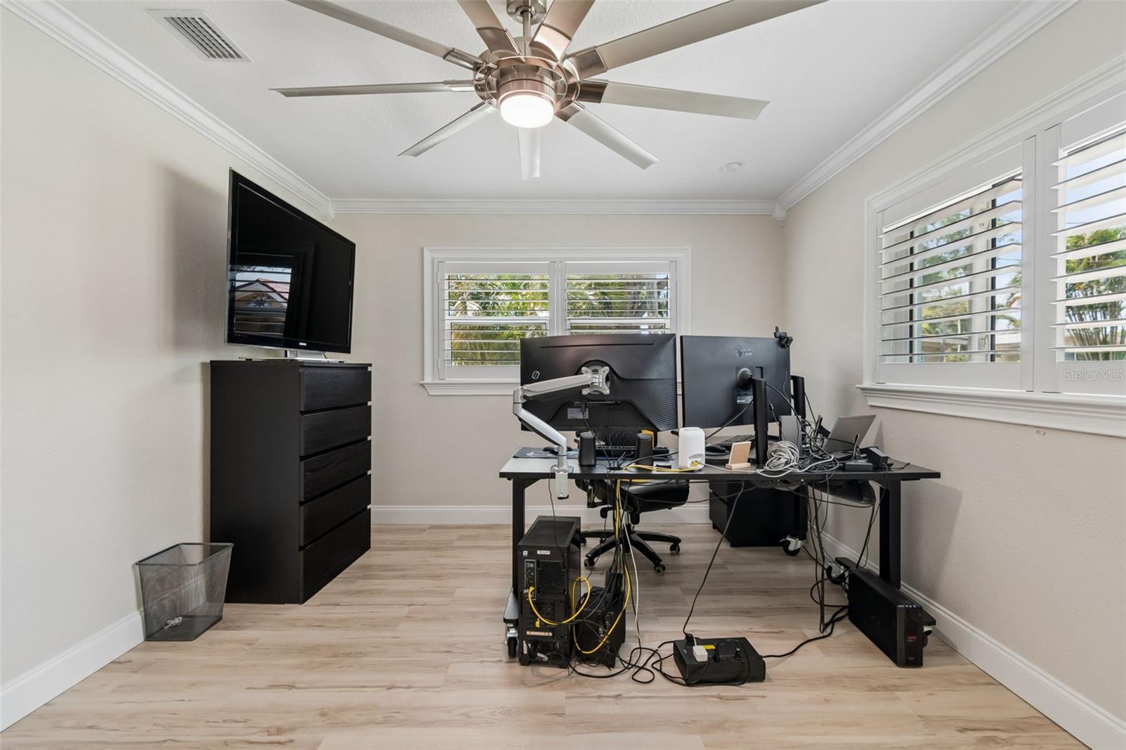 VILLA PARK ESTATES - Residential