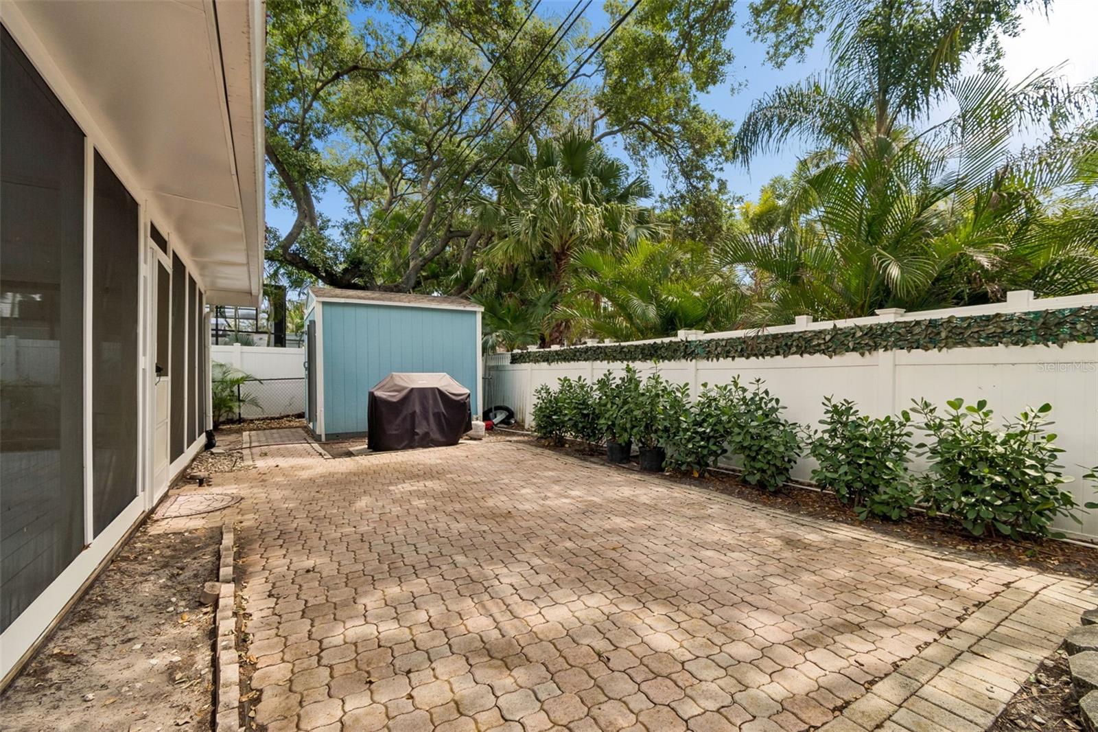 VILLA PARK ESTATES - Residential