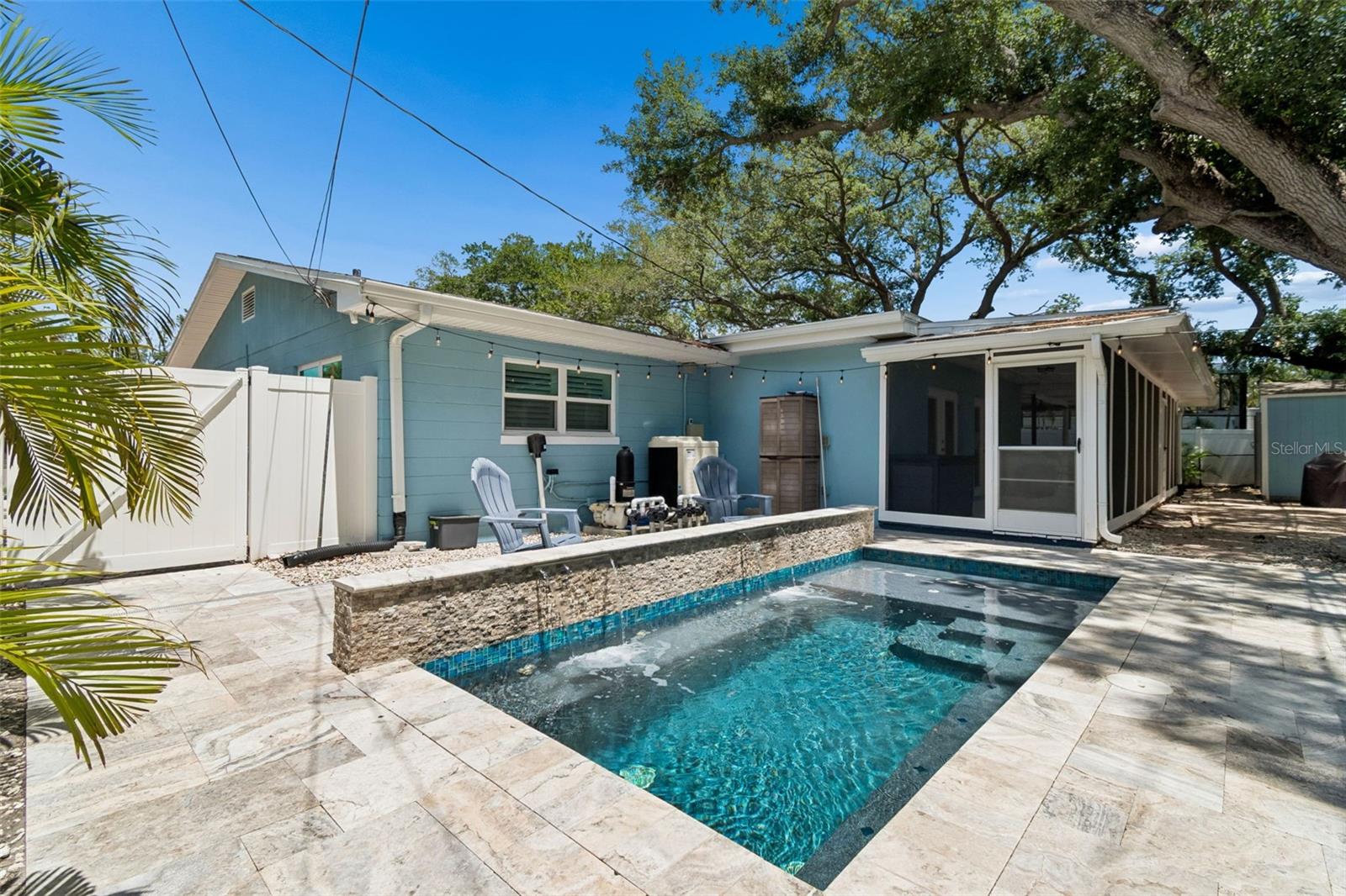 VILLA PARK ESTATES - Residential