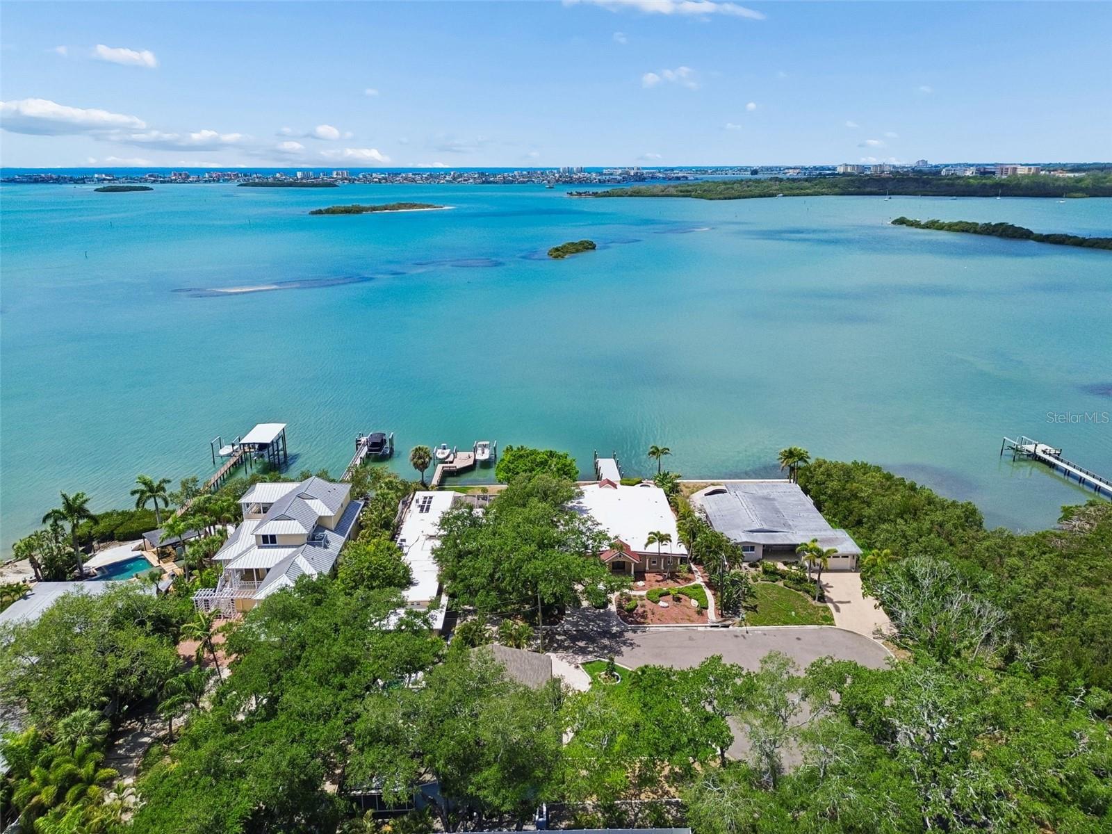 VILLA PARK ESTATES - Residential