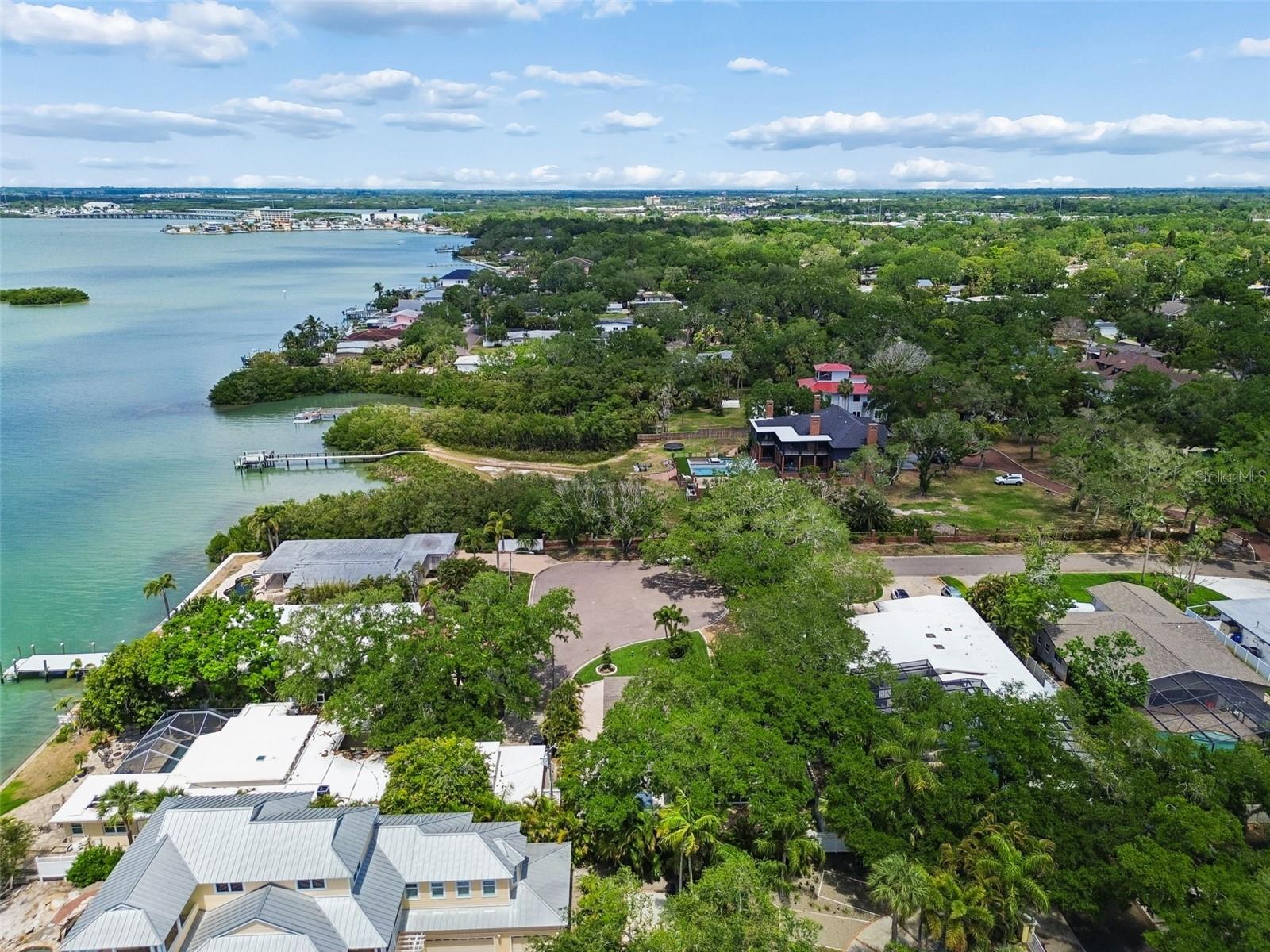 VILLA PARK ESTATES - Residential