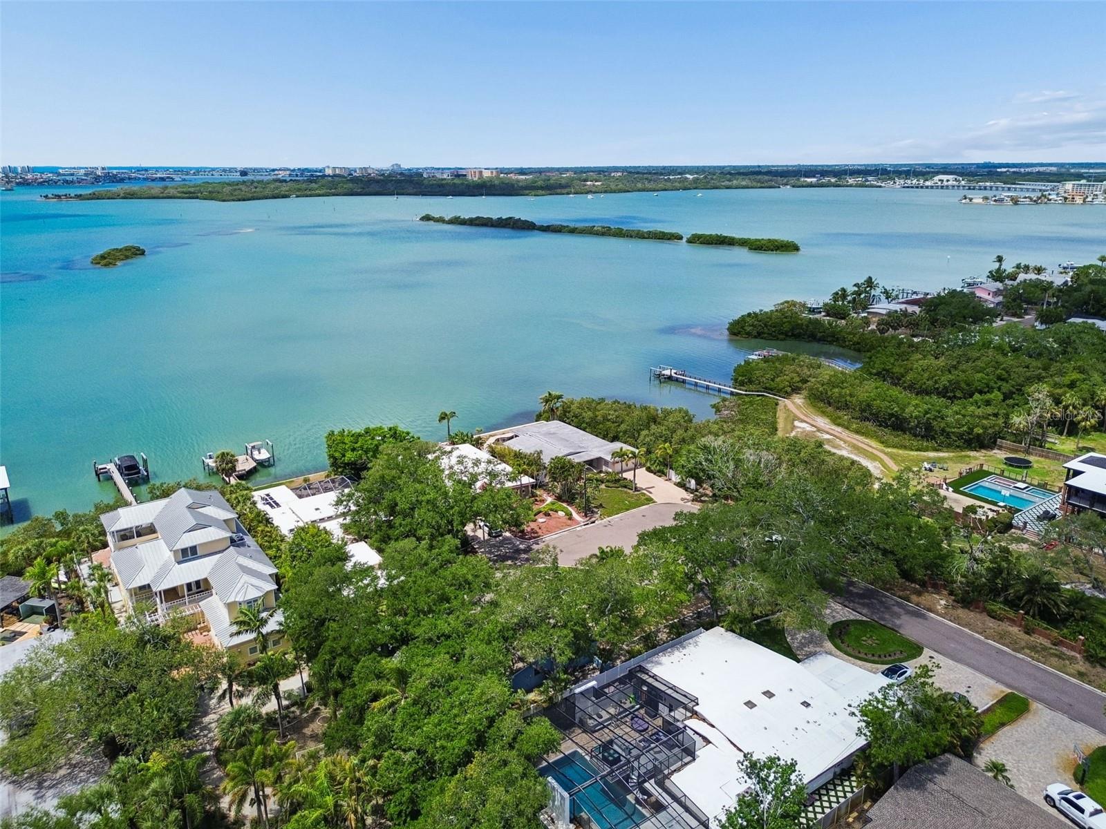 VILLA PARK ESTATES - Residential