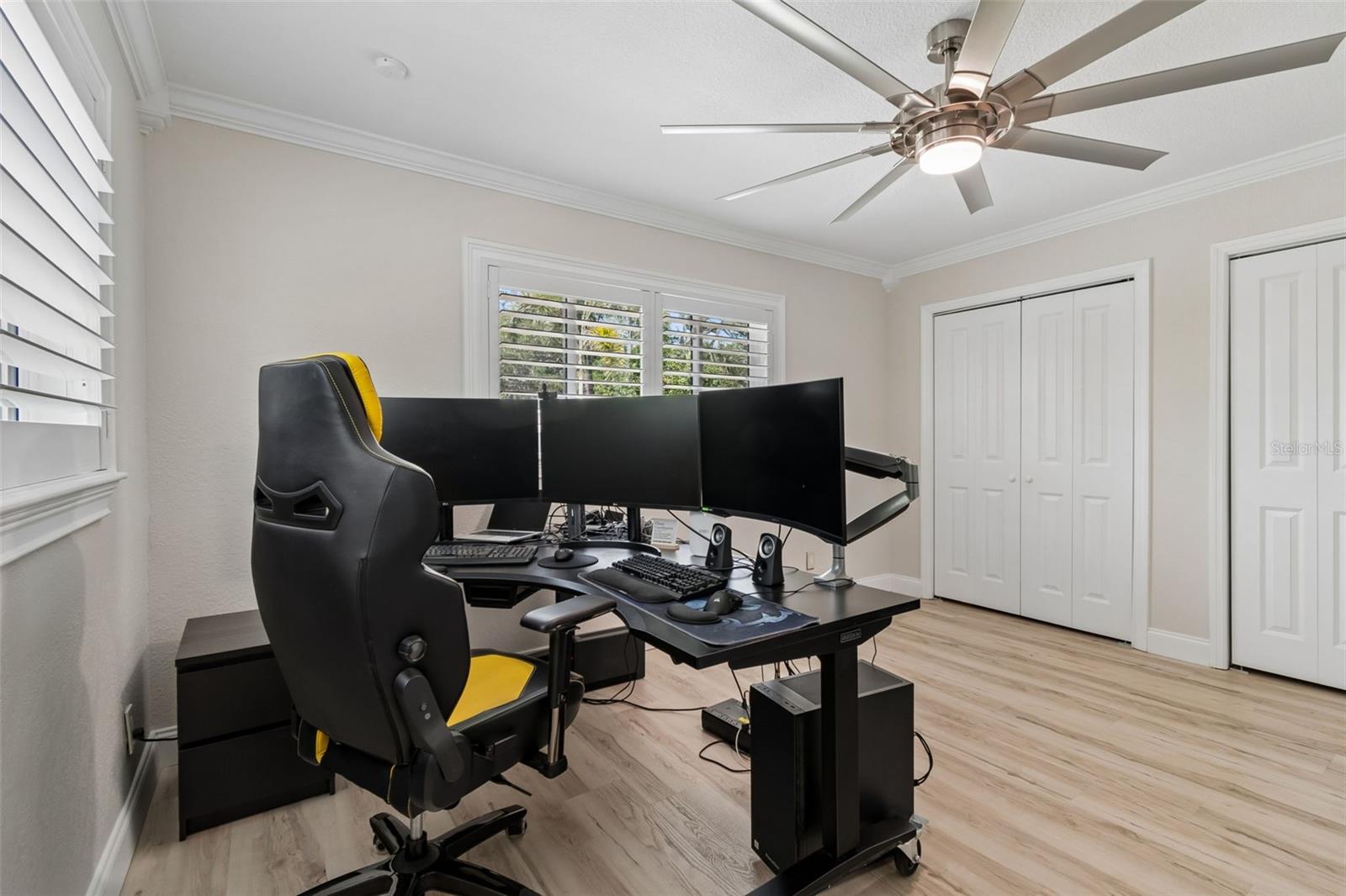 VILLA PARK ESTATES - Residential