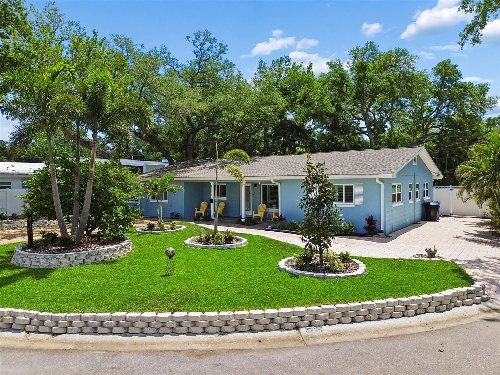 VILLA PARK ESTATES - Residential