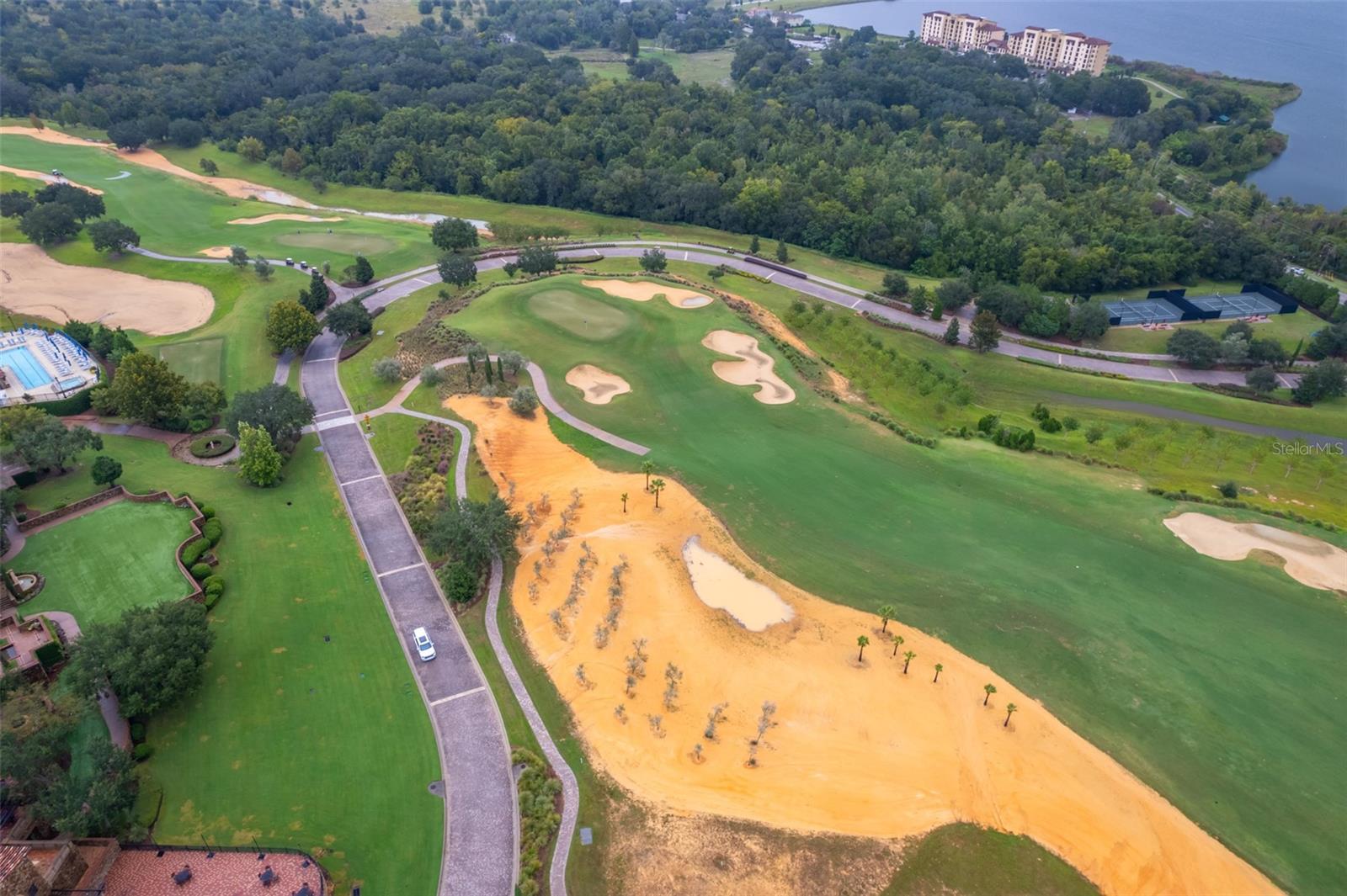 BELLA COLLINA - Land