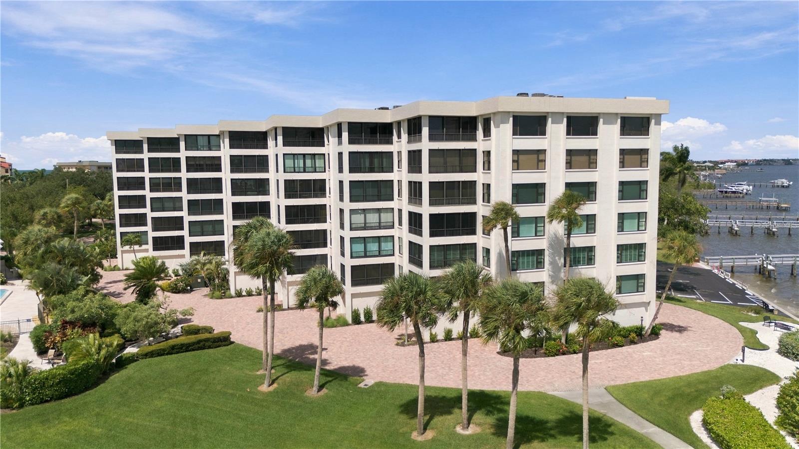 8701 MIDNIGHT PASS ROAD 304A