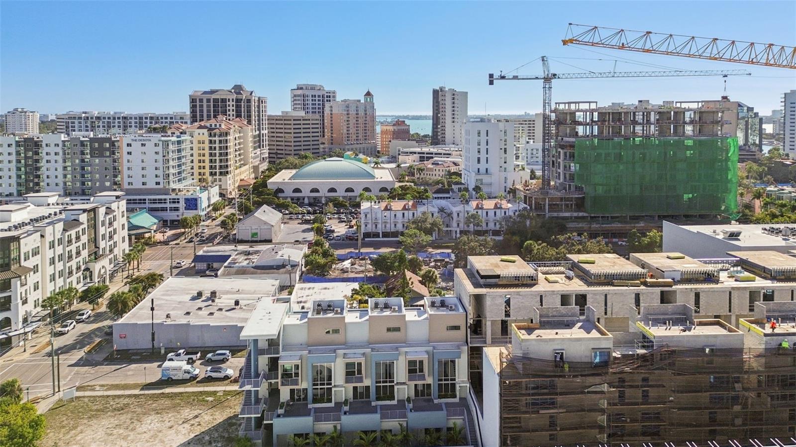 VISTA URBANA - Residential