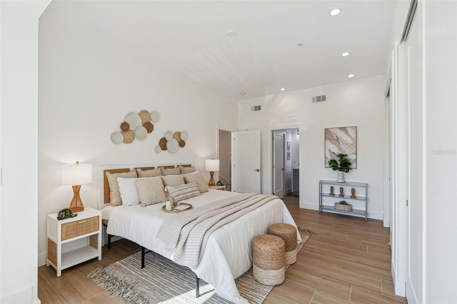 VISTA URBANA - Residential