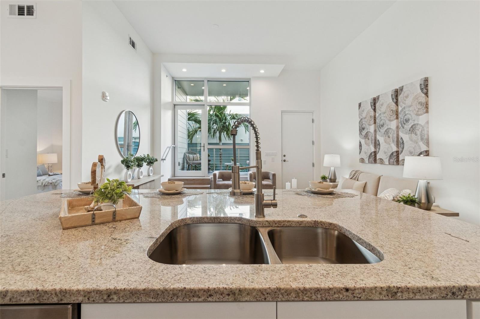 VISTA URBANA - Residential