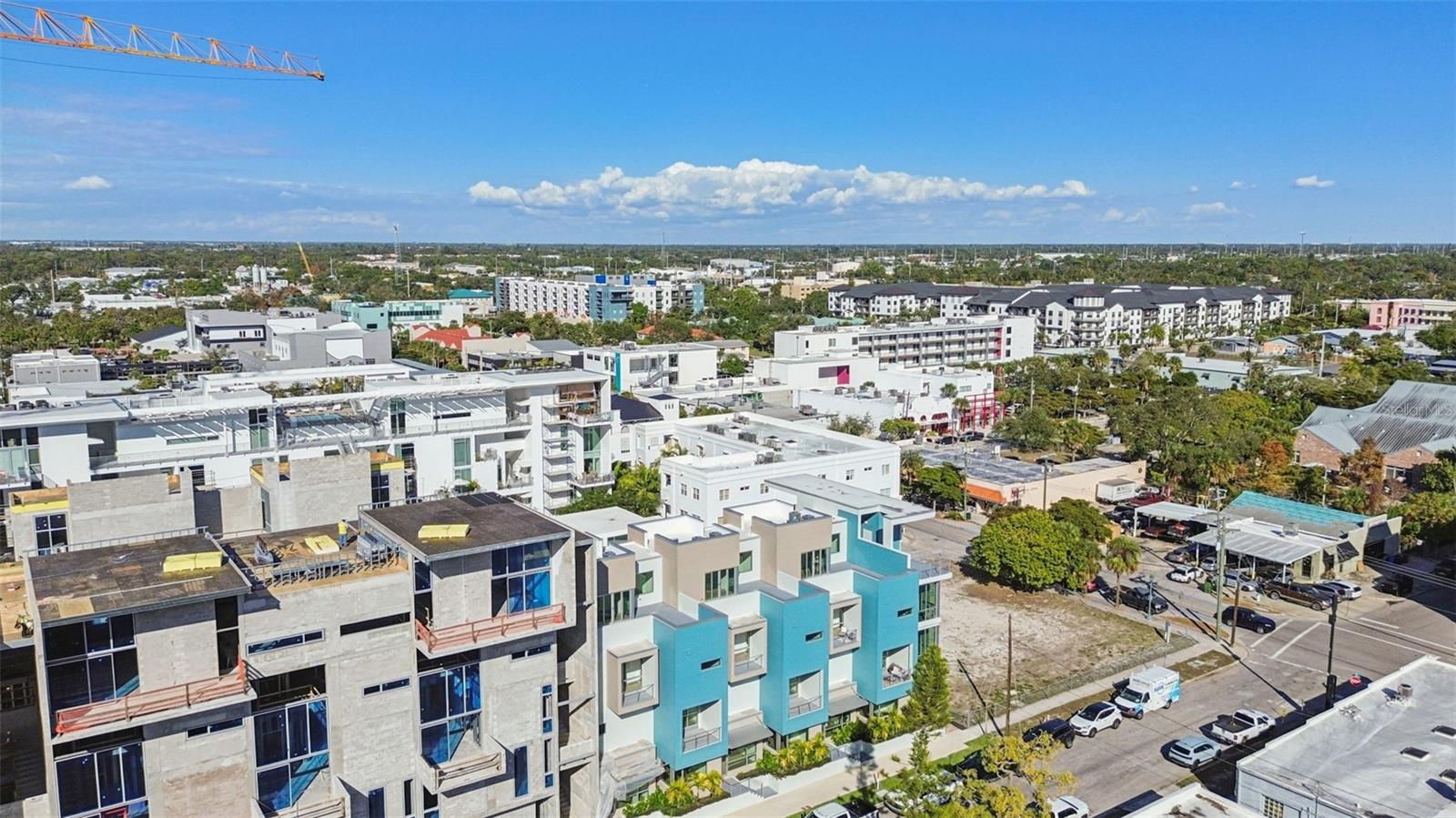 VISTA URBANA - Residential