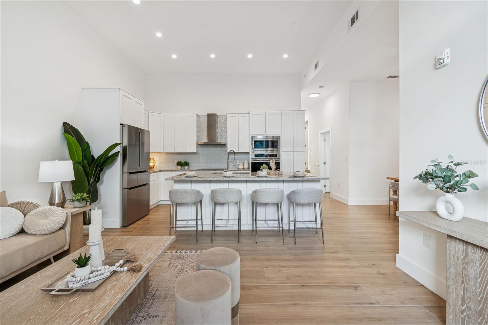 VISTA URBANA - Residential