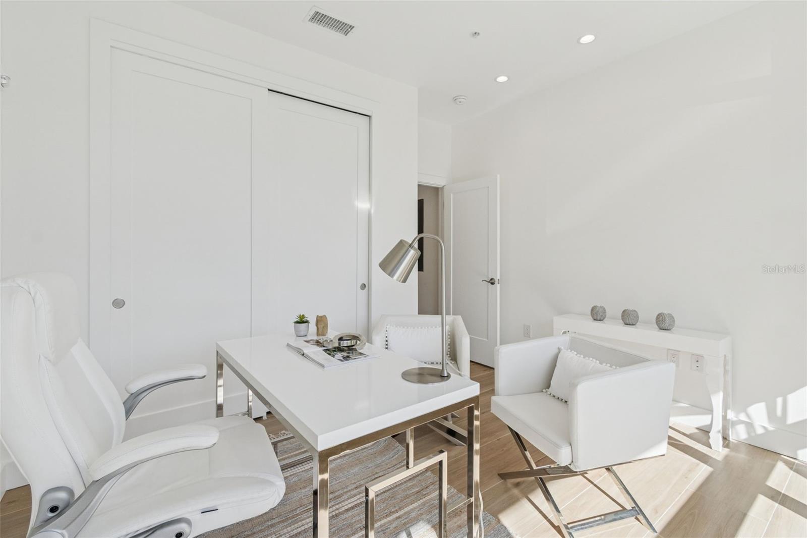 VISTA URBANA - Residential