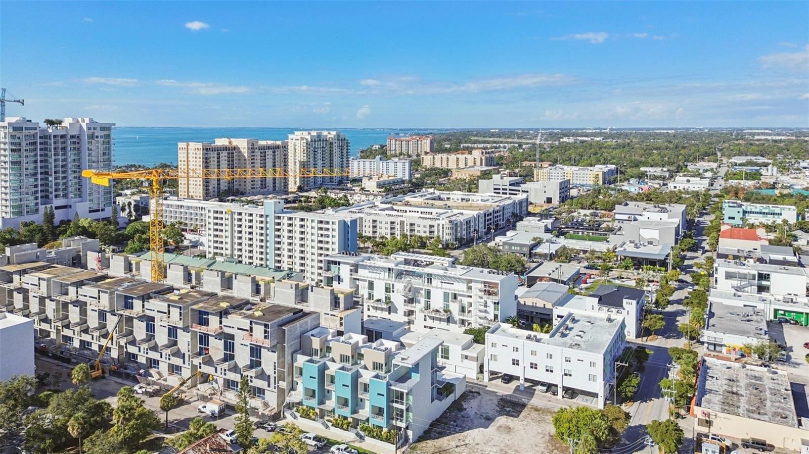 VISTA URBANA - Residential