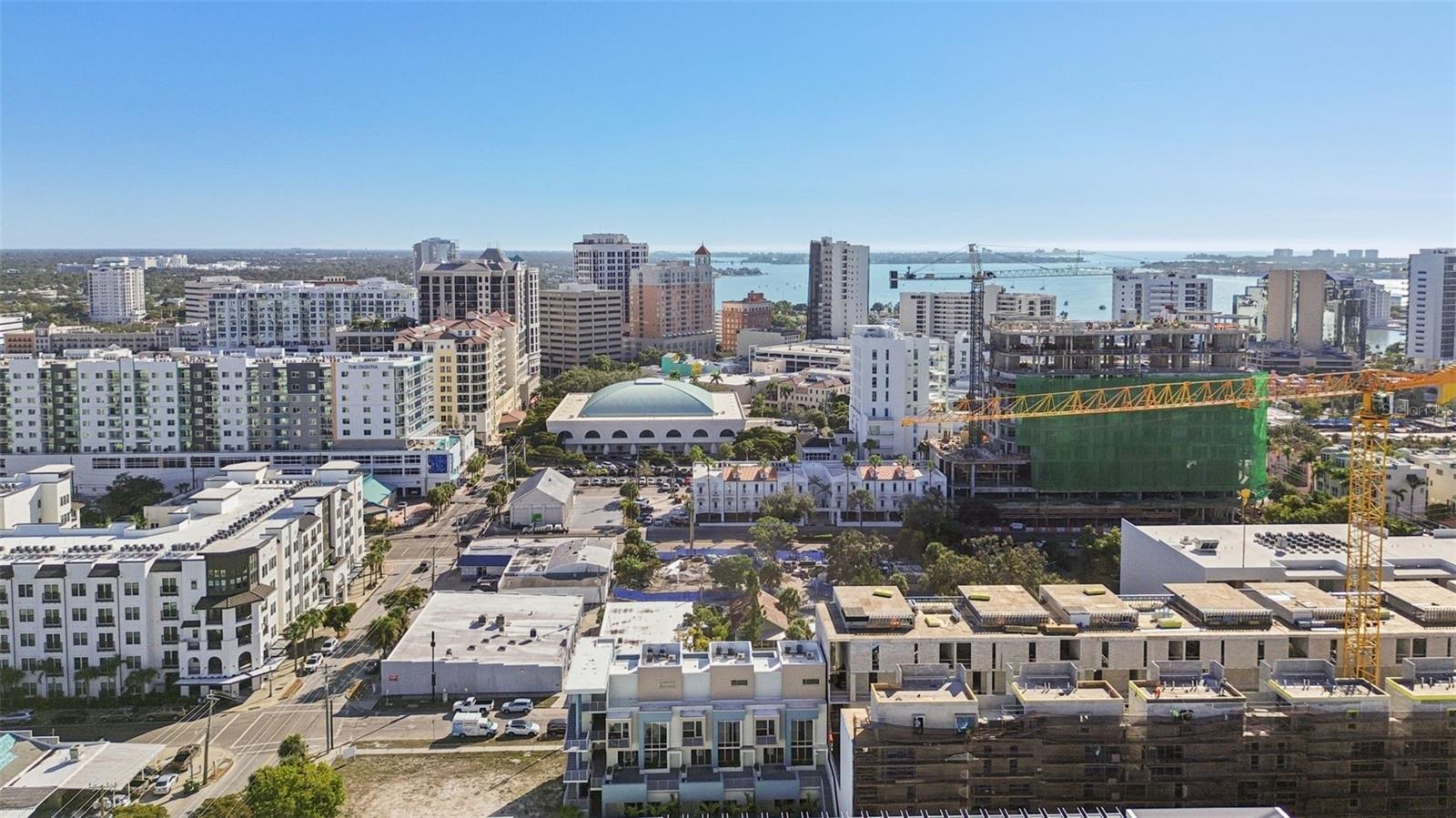 VISTA URBANA - Residential