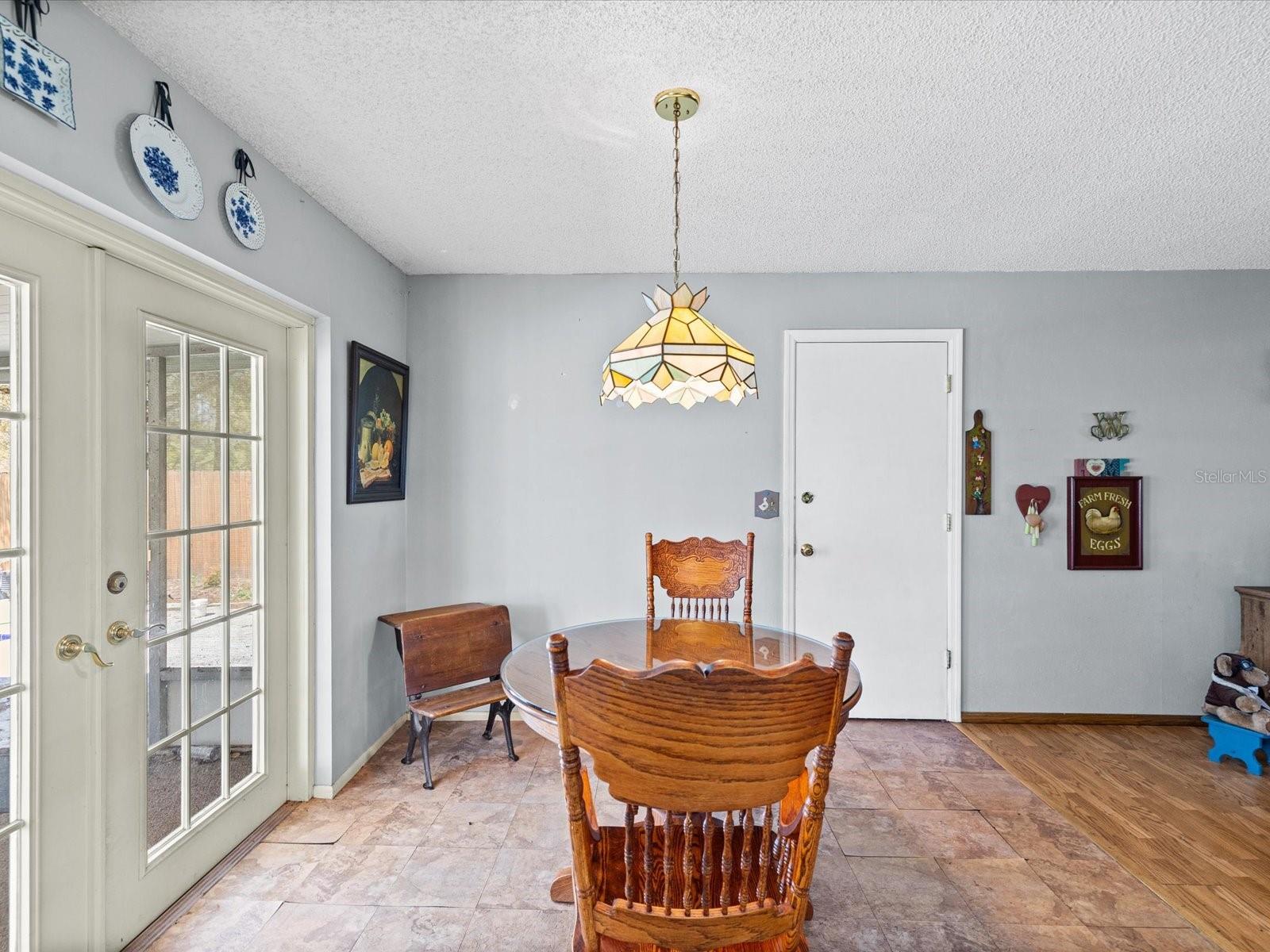 HENDERSON ROAD SUB UNI - Residential