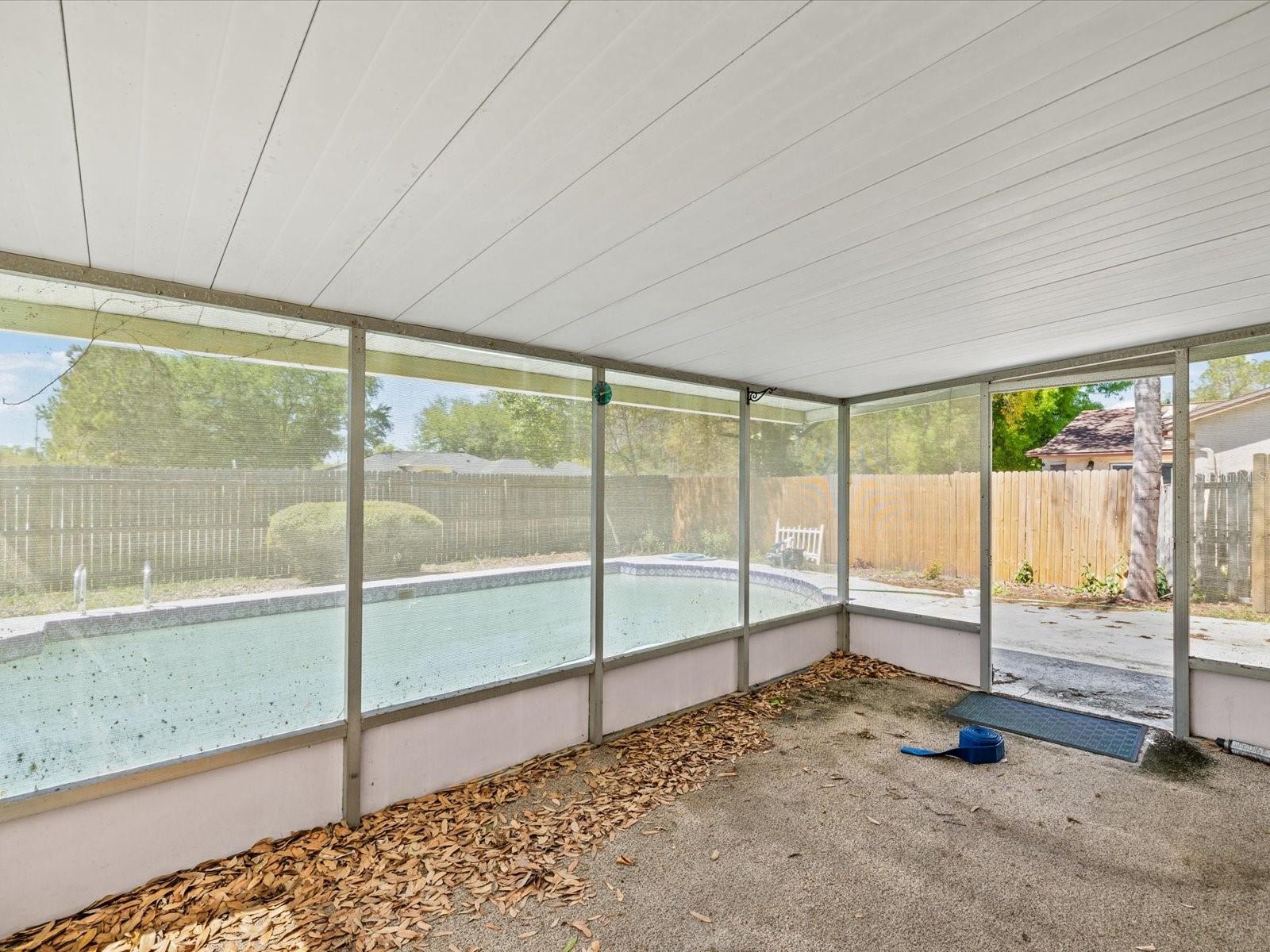 HENDERSON ROAD SUB UNI - Residential