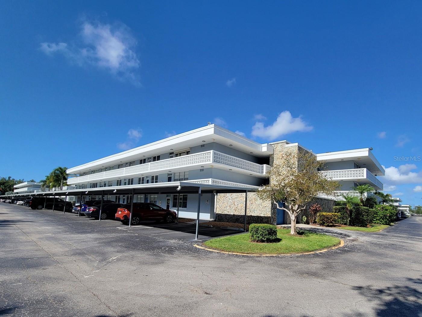 WINSTON PARK NORTHEAST - Residential