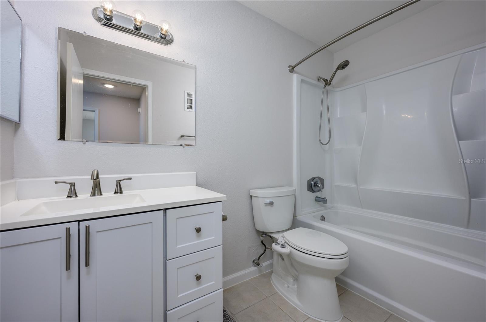 WINDJAMMER CONDO - Residential