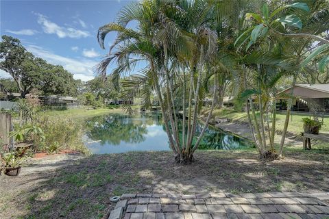 A home in SEMINOLE