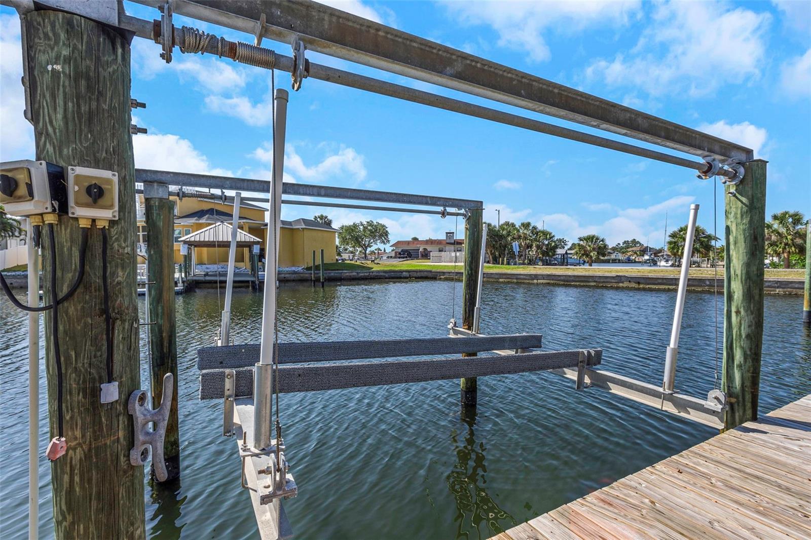 APOLLO BEACH UNIT 13 PT 1 RE - Residential