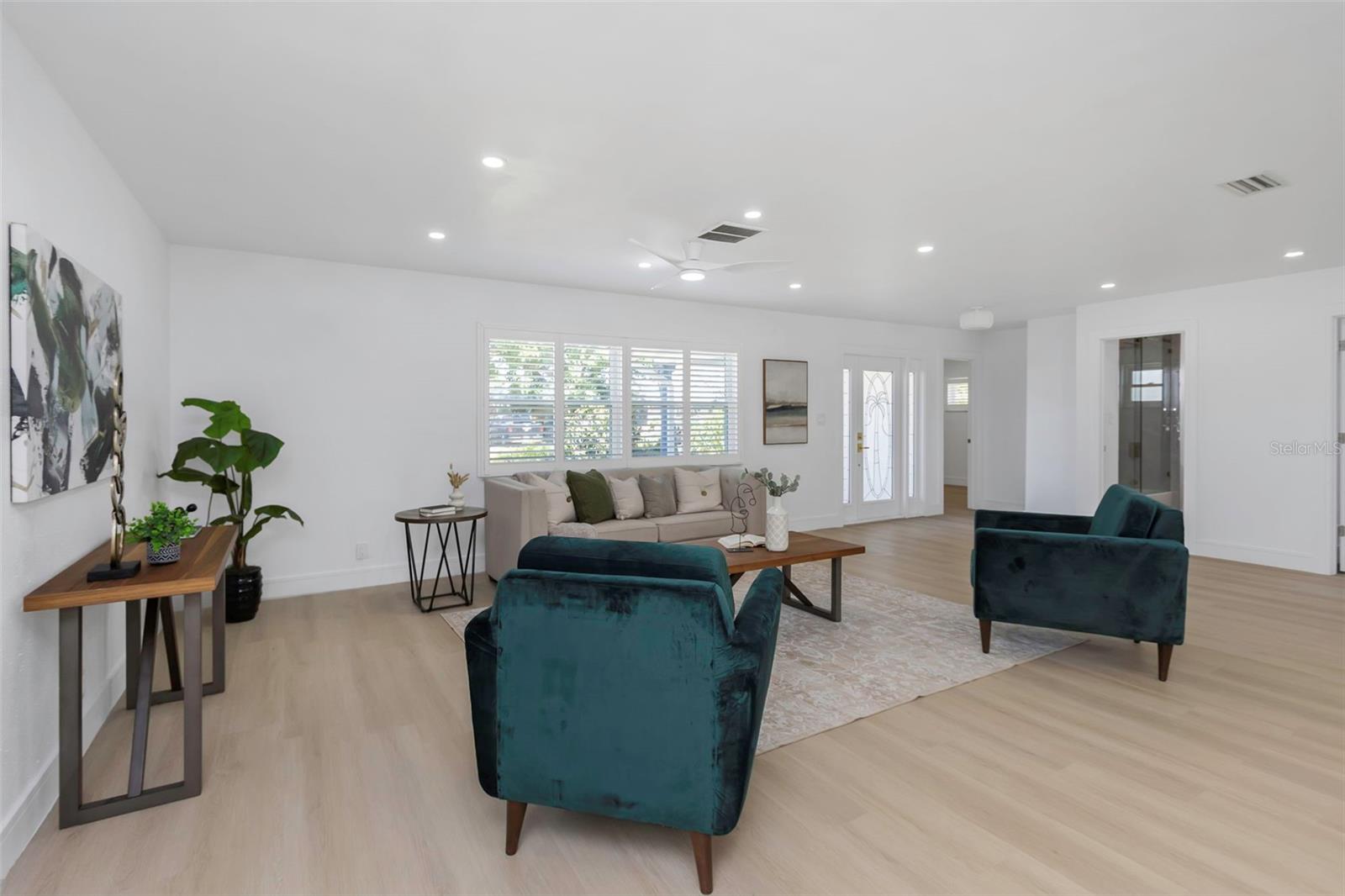 APOLLO BEACH UNIT 13 PT 1 RE - Residential