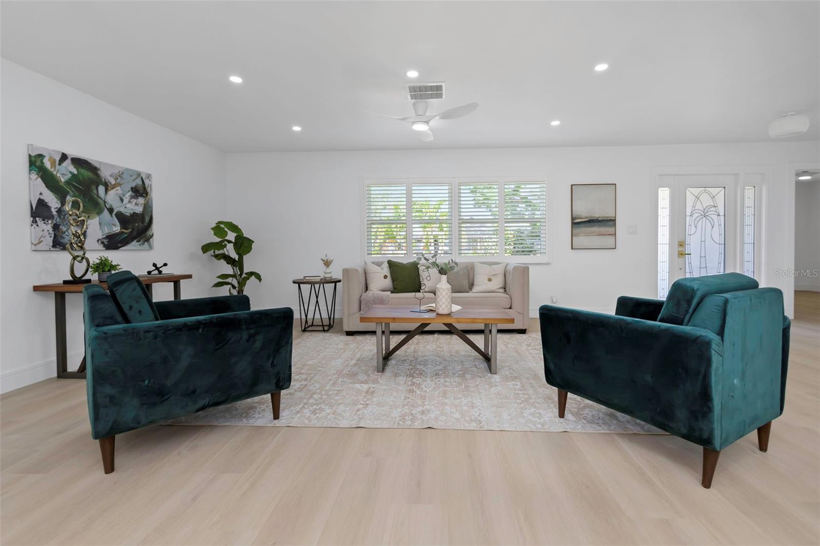 APOLLO BEACH UNIT 13 PT 1 RE - Residential