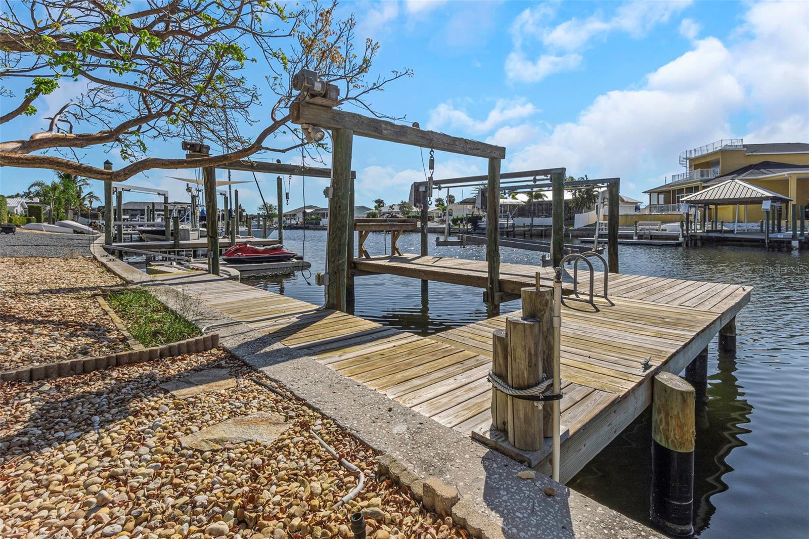 APOLLO BEACH UNIT 13 PT 1 RE - Residential