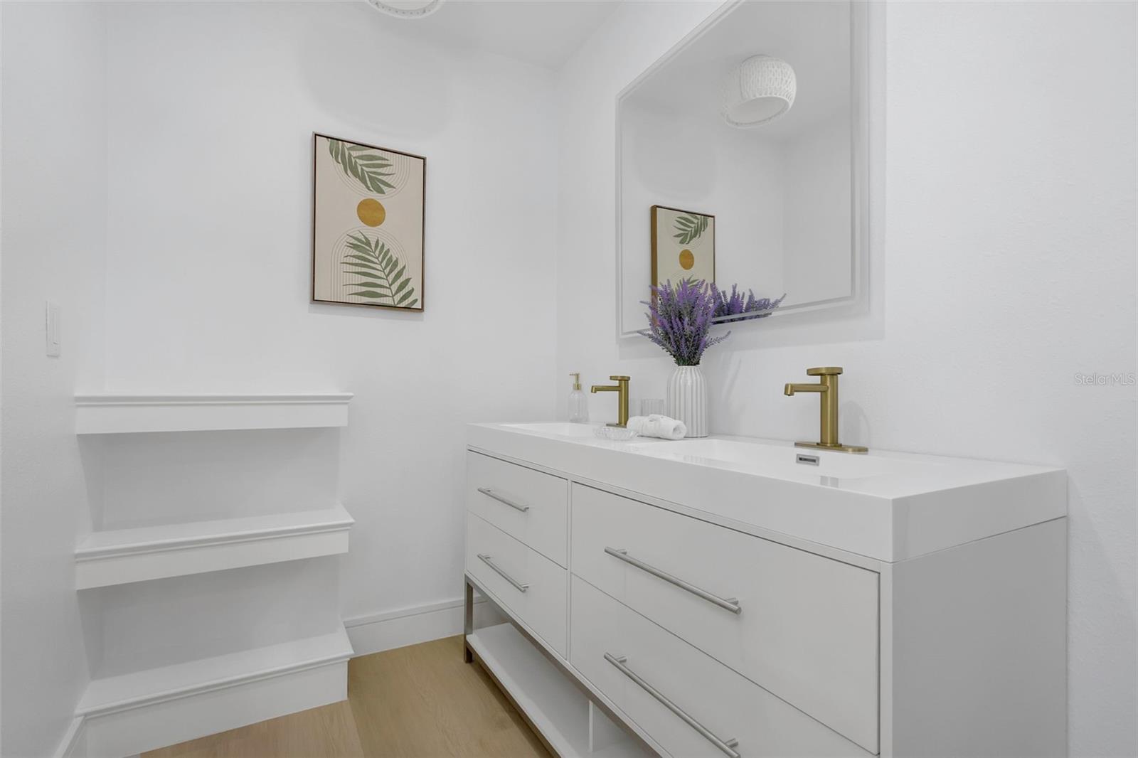 APOLLO BEACH UNIT 13 PT 1 RE - Residential