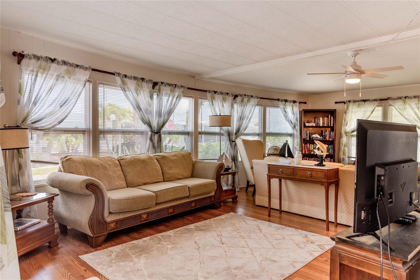 MAPLE LEAF ESTATES - Residential