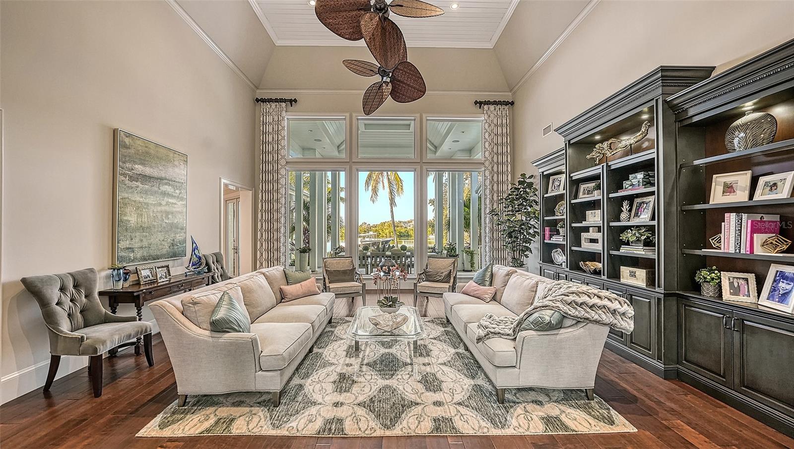 COCOANUT BAYOU - Residential