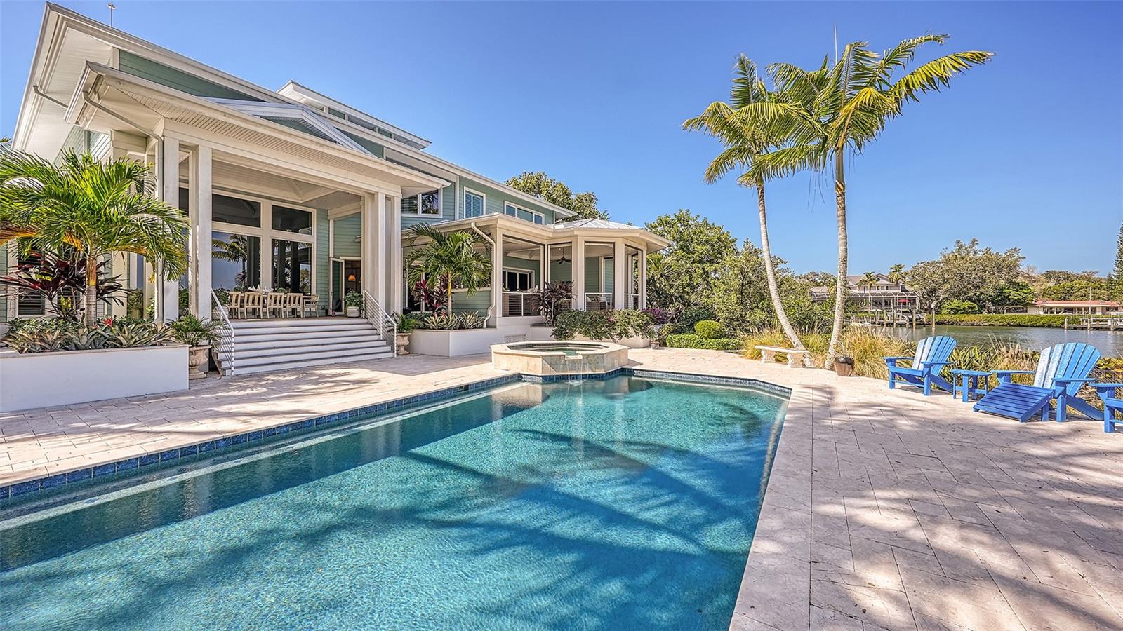 COCOANUT BAYOU - Residential