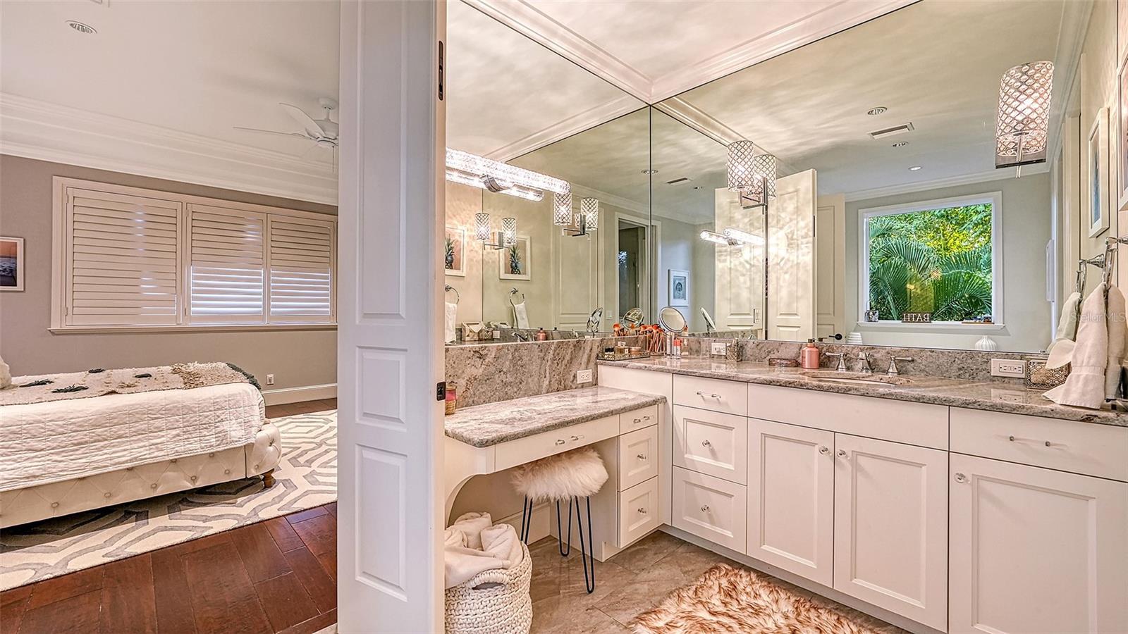 COCOANUT BAYOU - Residential