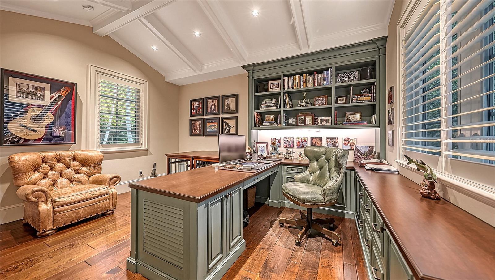 COCOANUT BAYOU - Residential