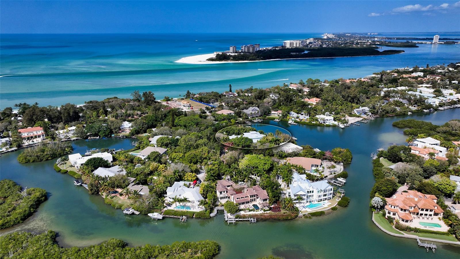 COCOANUT BAYOU - Residential