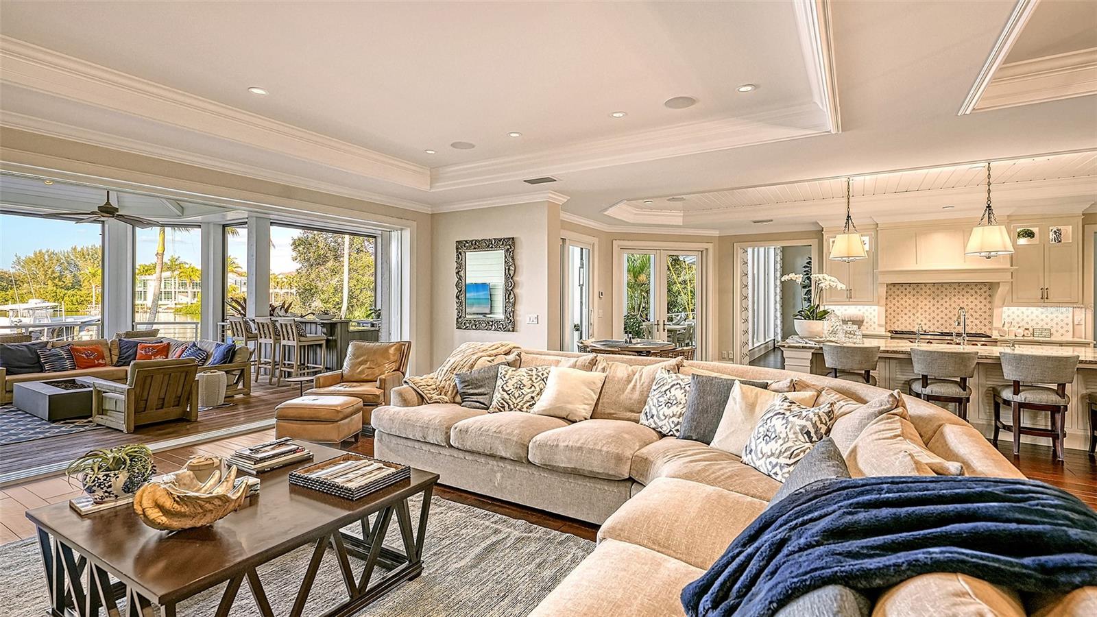 COCOANUT BAYOU - Residential
