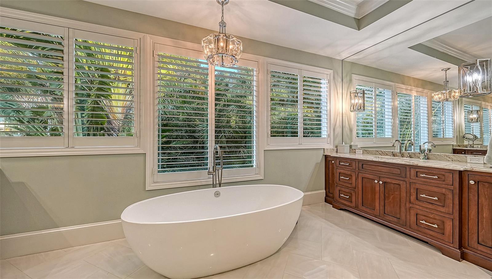 COCOANUT BAYOU - Residential