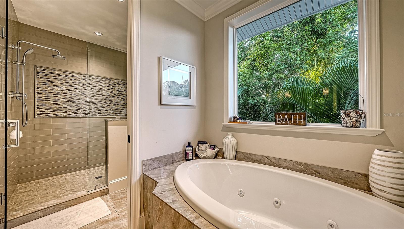 COCOANUT BAYOU - Residential
