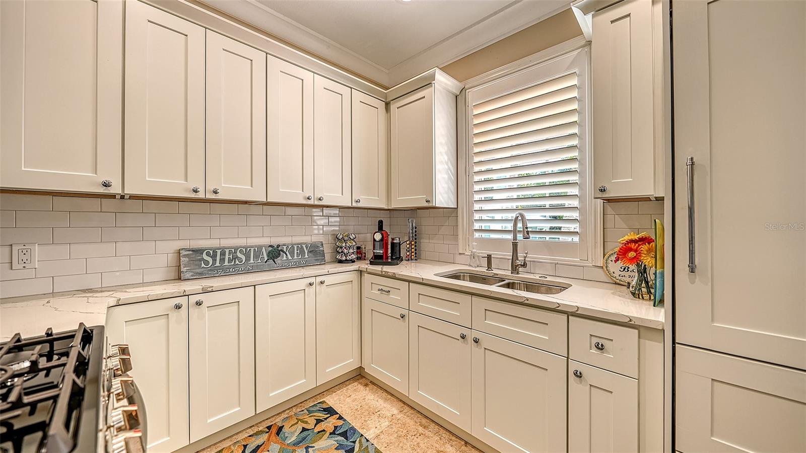 COCOANUT BAYOU - Residential
